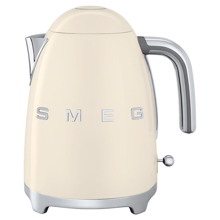 Smeg KLF03CRUK 50 s Retro Style Kettle in Cream