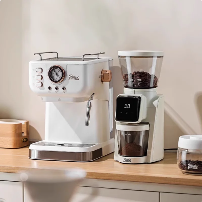 White Semi-Automatic Coffee Machine Espresso Machine Household Shop Office with High-Pressure Steam Frother