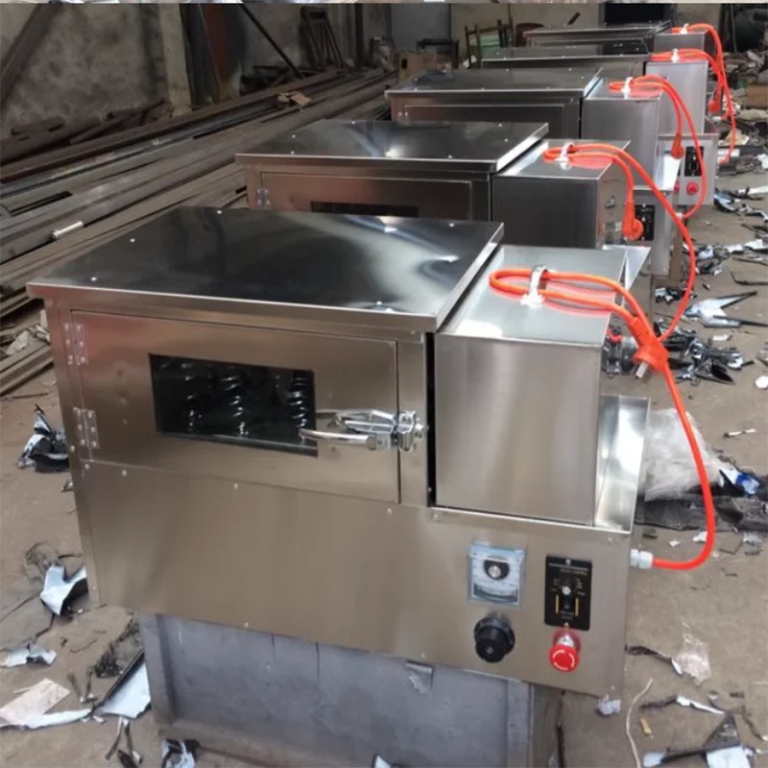 110V 220V China Manufacturer Four Head Pizza Cone Making Machine / Cone Pizza Maker / Cone Pizza Oven