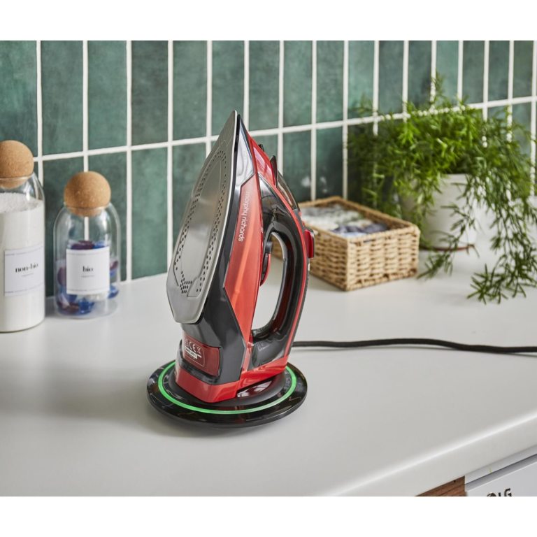 EasyCharge Cordless Steam Iron - Red
